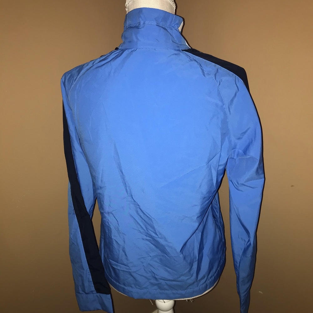 Women’s medium Nike jacket - Picture 3 of 3